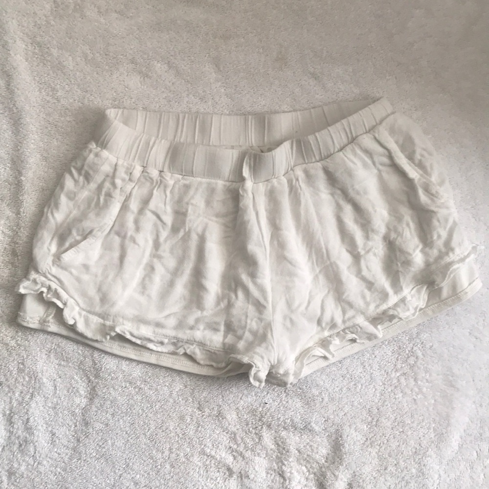 Hippie love White short
